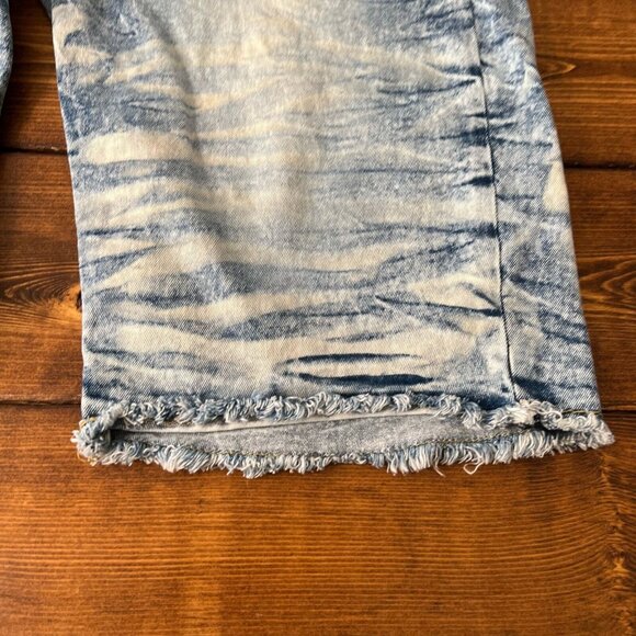 Evolution in Design Jean shorts mens size 40 Acid Wash Distressed cutoff Bermuda - Picture 8 of 12